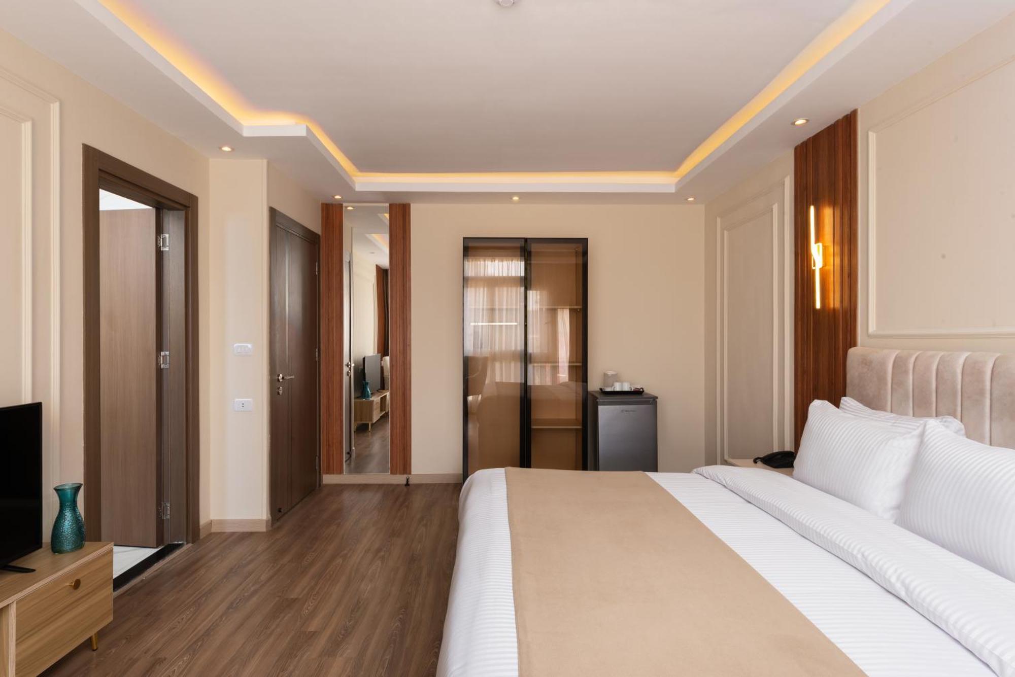 Museum And Nile View Hotel Cairo Exterior photo